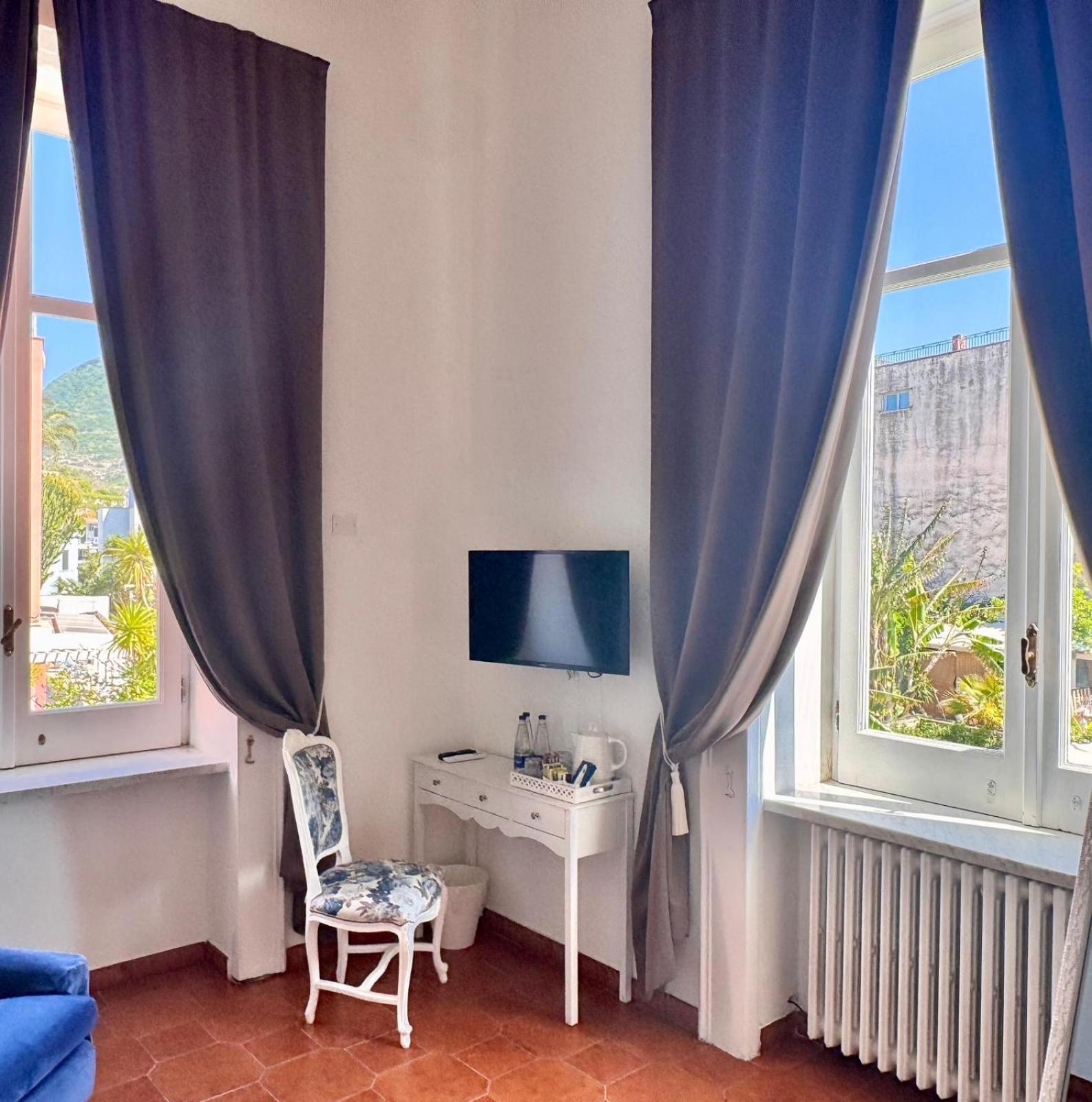 Bed and Breakfast Palazzo Bonaventura 1906 Forio di Ischia Zewnętrze zdjęcie